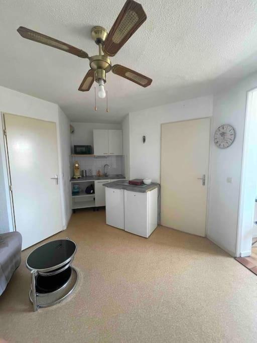 Appartement Port Лекат Екстер'єр фото